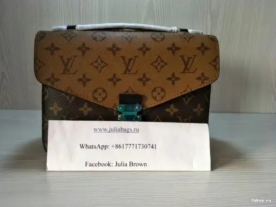 Louis POCHETTE Vuitton METIS 0427